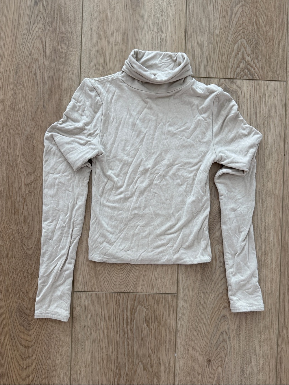 Re Ona Cream Turtleneck Long Sleeve Top